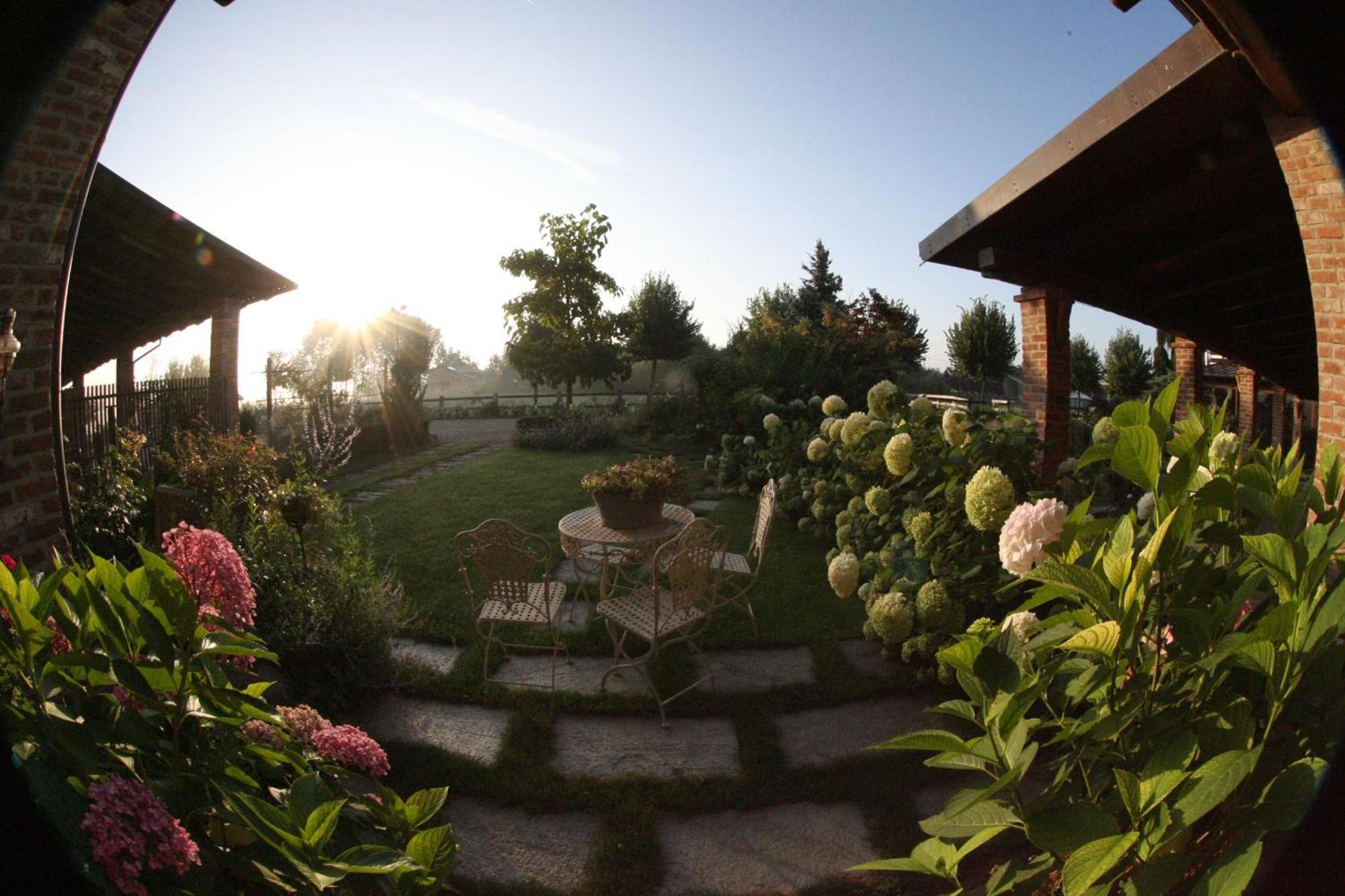 Le Soleil Vila Vigone Exterior foto