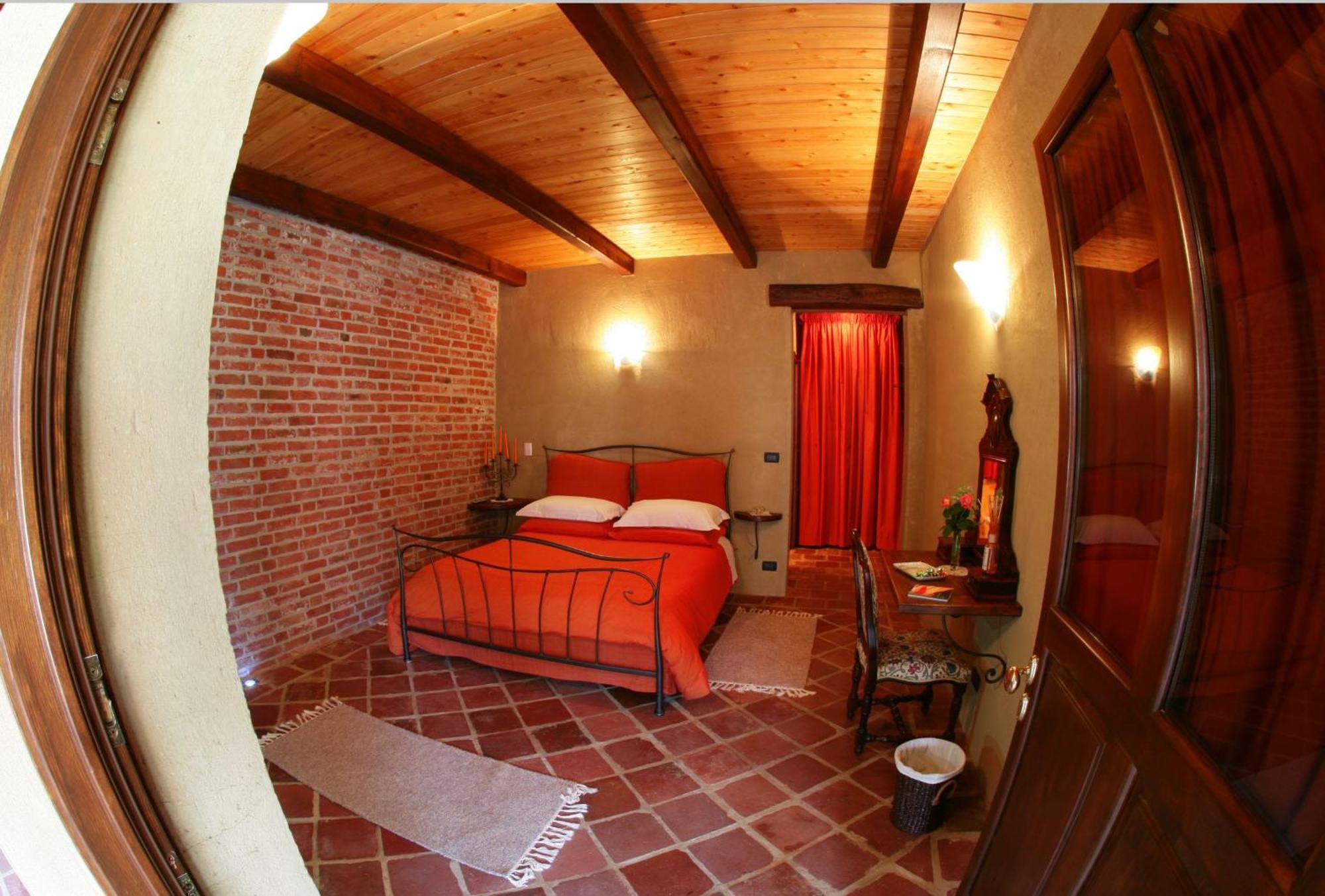Le Soleil Vila Vigone Quarto foto